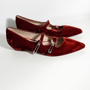 Alexachung Safety Pin Buckle Pointed Toe Ballerina Flat in Crushed Velvet sz 39